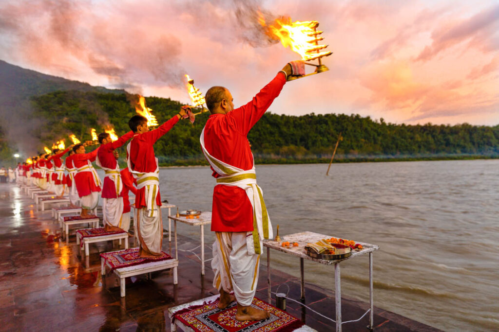 Triveni Ghat Rishikesh evening Ganga Aarti ceremony